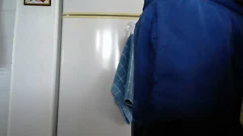 Snapshot of mike26051 chatting on 12/14/24, 04:09 mike26051 online show from 12/14/24, 04:09