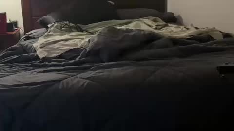 mike66730 online show from 10/19/25, 03:51