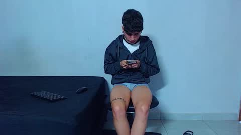 Mike IMDEPENDIENT MODEL online show from 02/03/26, 04:01