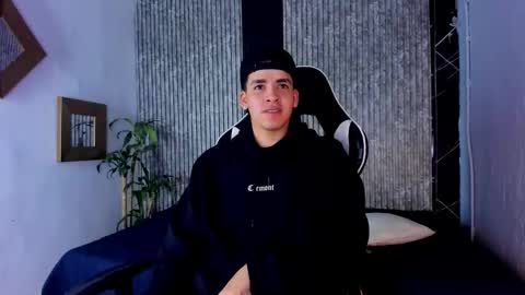 Mike 0233 online show from 09/09/25, 04:45