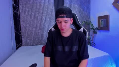 Mike 0233 online show from 10/15/25, 05:18