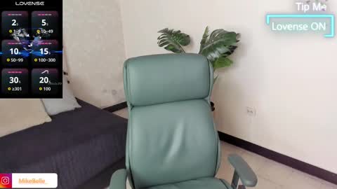 Mike Belle online show from 09/09/25, 07:57