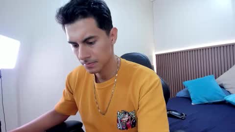 Snapshot of mike_conors chatting on 03/04/26, 02:06 Mike online show from 03/04/26, 02:06