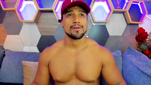   online show from 02/06/25, 03:41