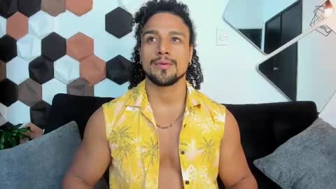   online show from 03/08/25, 06:58