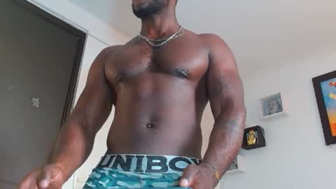 Snapshot of mike_kingcum chatting on 01/13/25, 10:35 mike online show from 01/13/25, 10:35