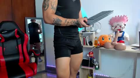 mike_manchester online show from 10/13/25, 07:58