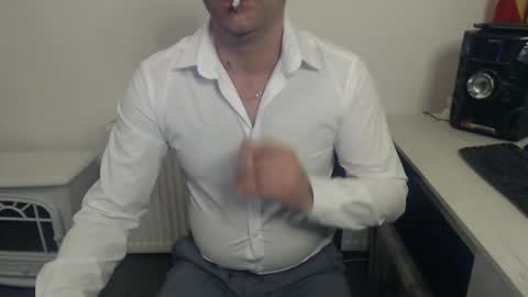 Snapshot of mike_master30 chatting on 12/02/24, 06:09 MikeMaster online show from 12/02/24, 06:09