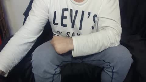 Snapshot of mike_master30 chatting on 12/17/24, 09:07 MikeMaster online show from 12/17/24, 09:07