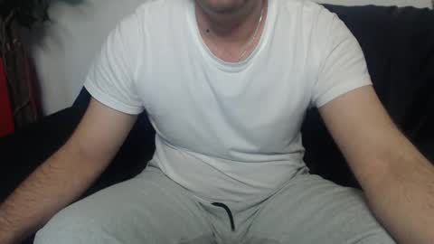 Snapshot of mike_master30 chatting on 01/23/25, 09:39 MikeMaster online show from 01/23/25, 09:39