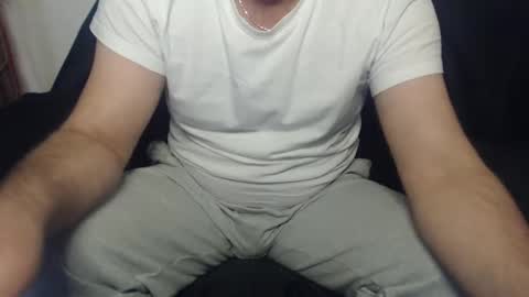 Snapshot of mike_master30 chatting on 02/01/25, 10:05 MikeMaster online show from 02/01/25, 10:05