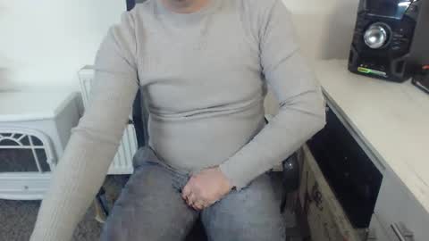 Snapshot of mike_master30 chatting on 02/07/25, 08:11 MikeMaster online show from 02/07/25, 08:11