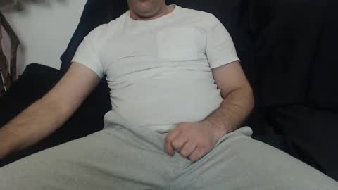 Snapshot of mike_master30 chatting on 02/08/25, 09:03 MikeMaster online show from 02/08/25, 09:03