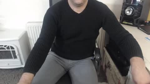 Snapshot of mike_master30 chatting on 02/12/25, 08:06 MikeMaster online show from 02/12/25, 08:06