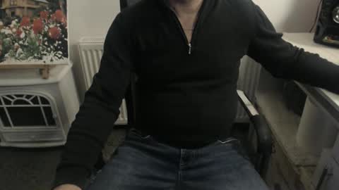 Snapshot of mike_master30 chatting on 11/20/25, 10:15 MikeMaster online show from 11/20/25, 10:15