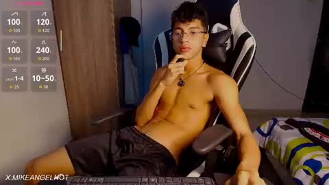 Mike Pineapple online show from 07/09/26, 03:54