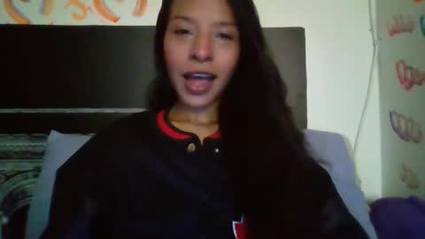 Snapshot of mikeandmaitex chatting on 10/21/25, 09:10 MAITE  MIKE  Sometimes Im with the boy in camera online show from 10/21/25, 09:10