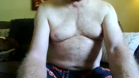 Snapshot of mikeb3200 chatting on 06/13/26, 12:47 mikeb3200 online show from 06/13/26, 12:47