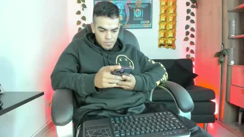 mikee_scooth online show from 12/28/24, 01:28