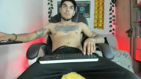 mikee_scooth online show from 01/14/25, 03:32