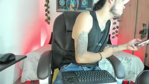 mikee_scooth online show from 02/09/25, 03:43