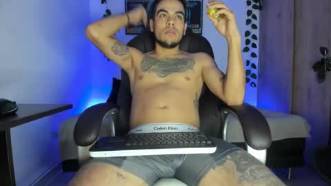 mikee_scooth online show from 03/11/25, 07:04