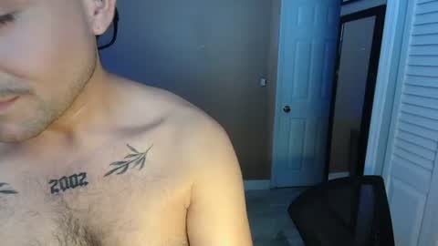 Snapshot of mikeih chatting on 06/19/26, 06:01 mikeih online show from 06/19/26, 06:01