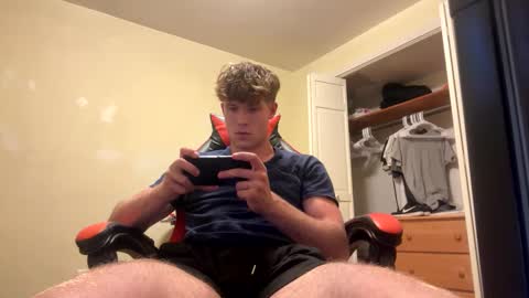 Snapshot of mikeiron126150 chatting on 09/25/25, 01:42 mikeiron126150 online show from 09/25/25, 01:42