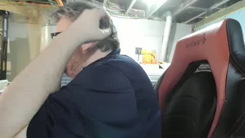 Snapshot of mikejws chatting on 10/01/25, 09:43 mikejws online show from 10/01/25, 09:43