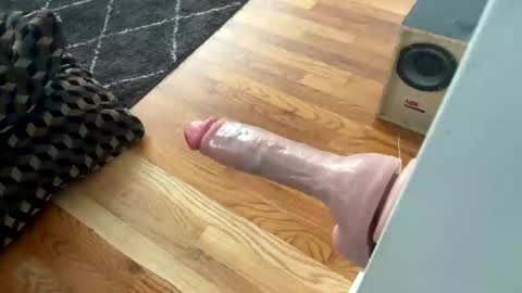 mikek_600 online show from 09/19/25, 05:46