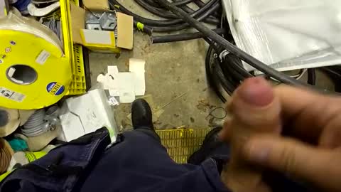 Snapshot of mikekruger02 chatting on 09/25/25, 09:46 mikekruger02 online show from 09/25/25, 09:46