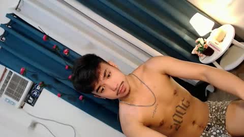 Snapshot of mikel_masterbater chatting on 03/25/26, 02:45 mikel_masterbater online show from 03/25/26, 02:45