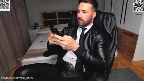 Mike    online show from 01/12/26, 08:25