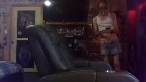 Snapshot of mikey33436 chatting on 09/22/25, 04:36 Michael online show from 09/22/25, 04:36