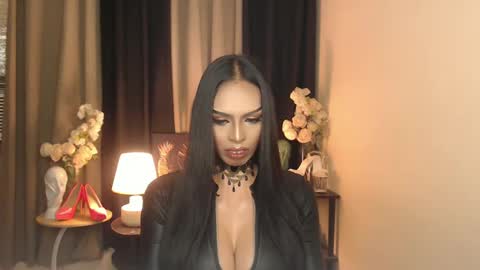 Mistress MikeyAlawi online show from 12/30/24, 11:37