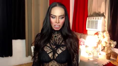 Mistress MikeyAlawi online show from 11/18/25, 02:50