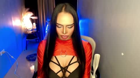 Snapshot of mikeyalawi03 chatting on 06/08/26, 05:30 Mistress MikeyAlawi online show from 06/08/26, 05:30