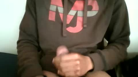 Snapshot of mikeybear562 chatting on 04/19/26, 03:11 mikeybear562 online show from 04/19/26, 03:11
