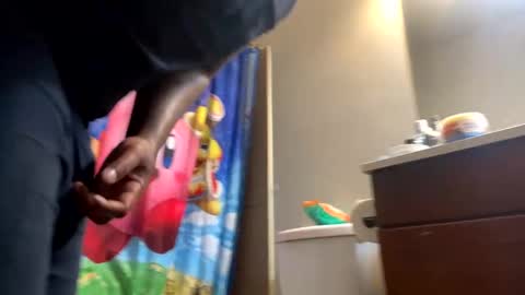 Snapshot of mikeyblunt chatting on 01/13/25, 10:25 mikeyblunt online show from 01/13/25, 10:25