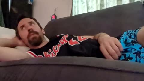 Snapshot of mikeyboy6666 chatting on 12/20/24, 05:47 Mikey Boy online show from 12/20/24, 05:47