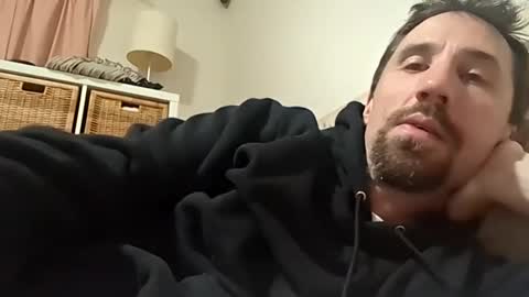 Snapshot of mikeyboy6666 chatting on 12/23/24, 10:53 Mikey Boy online show from 12/23/24, 10:53