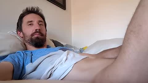 Snapshot of mikeyboy6666 chatting on 01/17/25, 05:53 Mikey Boy online show from 01/17/25, 05:53