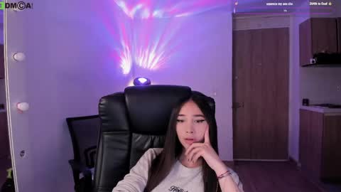 VIOLETAMIKE online show from 06/03/26, 09:34