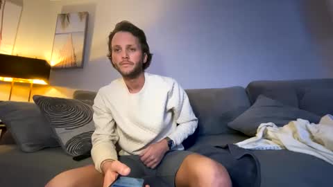 mikeywhite123 online show from 01/19/25, 05:15