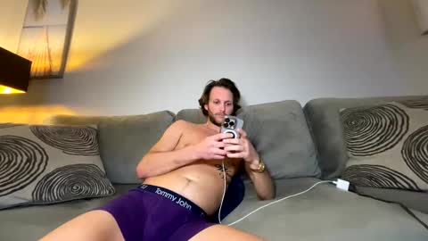 mikeywhite123 online show from 02/26/25, 04:58