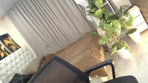 Theresa Luna online show from 04/11/26, 02:49