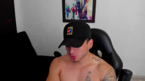 MIKKE online show from 10/13/25, 03:23