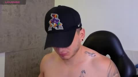 Snapshot of mikke_love chatting on 05/06/26, 02:22 MIKKE online show from 05/06/26, 02:22