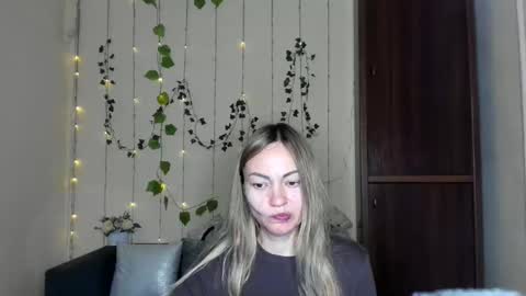 Adalina online show from 04/30/26, 05:47