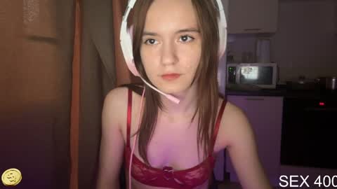 Snapshot of mikkilinalove chatting on 05/28/26, 03:42 MikkiLina online show from 05/28/26, 03:42